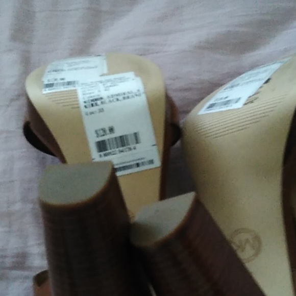 Michael kors sandals - Picture 1 of 2